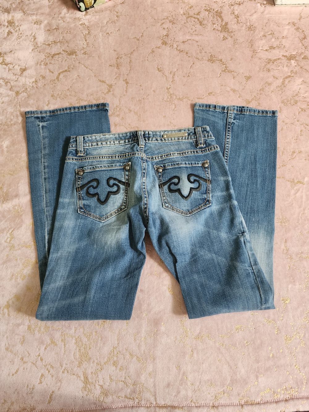 REROCK FOR EXPRESS | Women’s Blue Distressed Bootcut Jeans